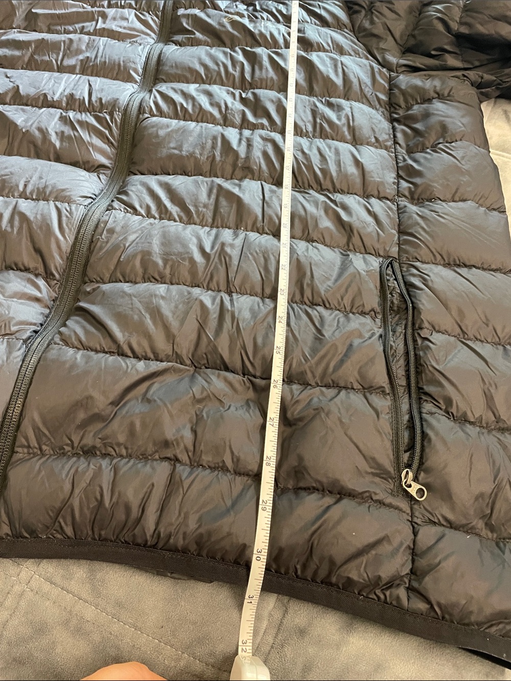 Eddie Bauer Men’s Black Quilted Packable Hooded Puffer - Picture 6 of 13